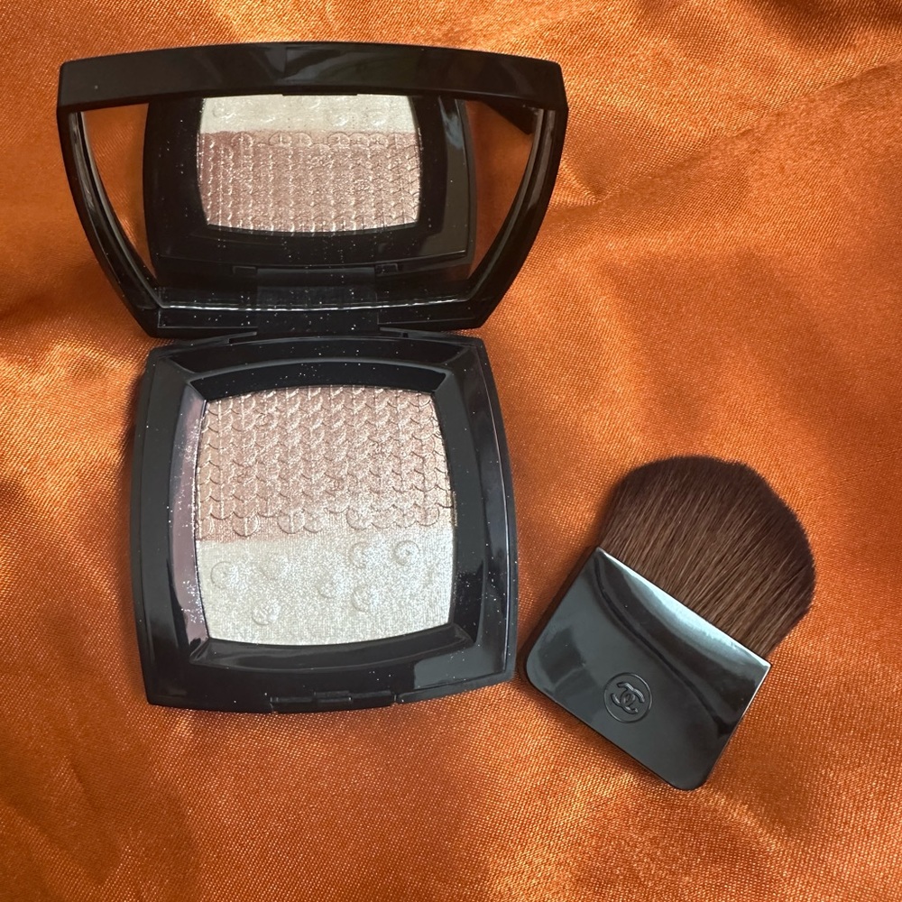 Chanel Duo Lumiere Illuminating Powder Duo